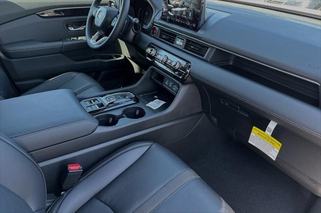 new 2025 Honda Pilot car, priced at $47,450
