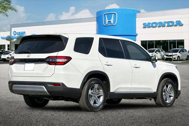 new 2025 Honda Pilot car, priced at $45,405