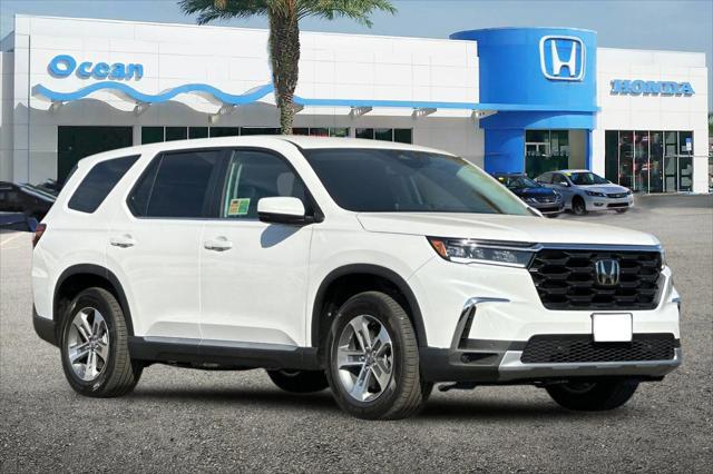 new 2025 Honda Pilot car, priced at $45,405