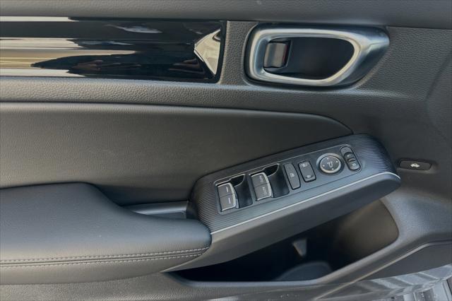 new 2025 Honda Civic Hybrid car, priced at $32,845