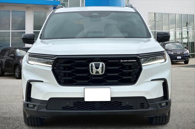 new 2025 Honda Pilot car, priced at $56,430