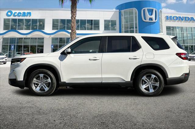 new 2025 Honda Pilot car, priced at $43,100