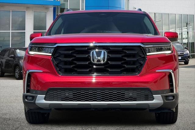 new 2025 Honda Pilot car, priced at $46,600