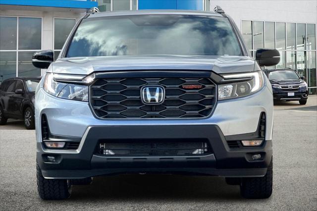 new 2025 Honda Passport car, priced at $43,645