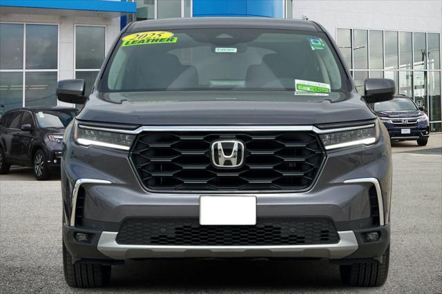 new 2025 Honda Pilot car, priced at $42,645