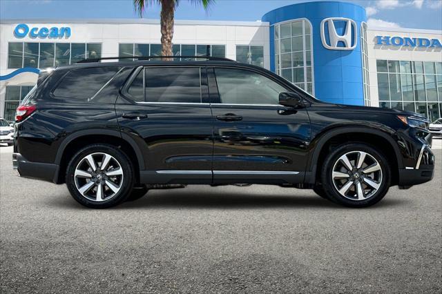 new 2025 Honda Pilot car, priced at $48,895