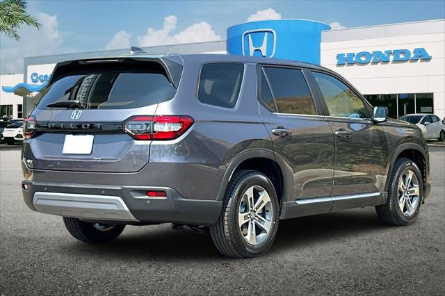 new 2025 Honda Pilot car, priced at $45,175