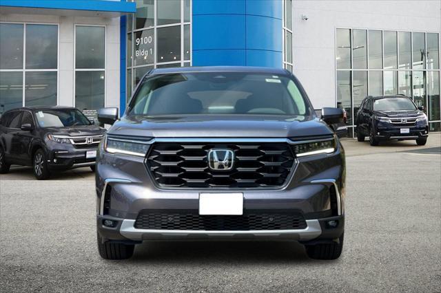 new 2025 Honda Pilot car, priced at $45,175