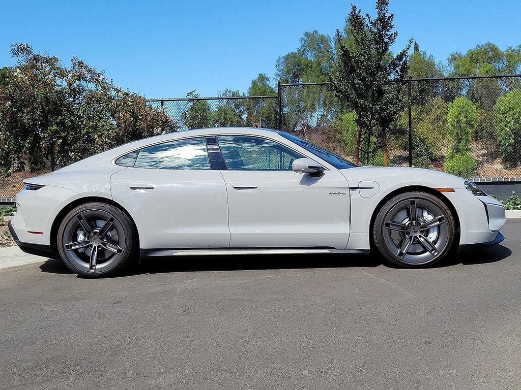 new 2025 Porsche Taycan car