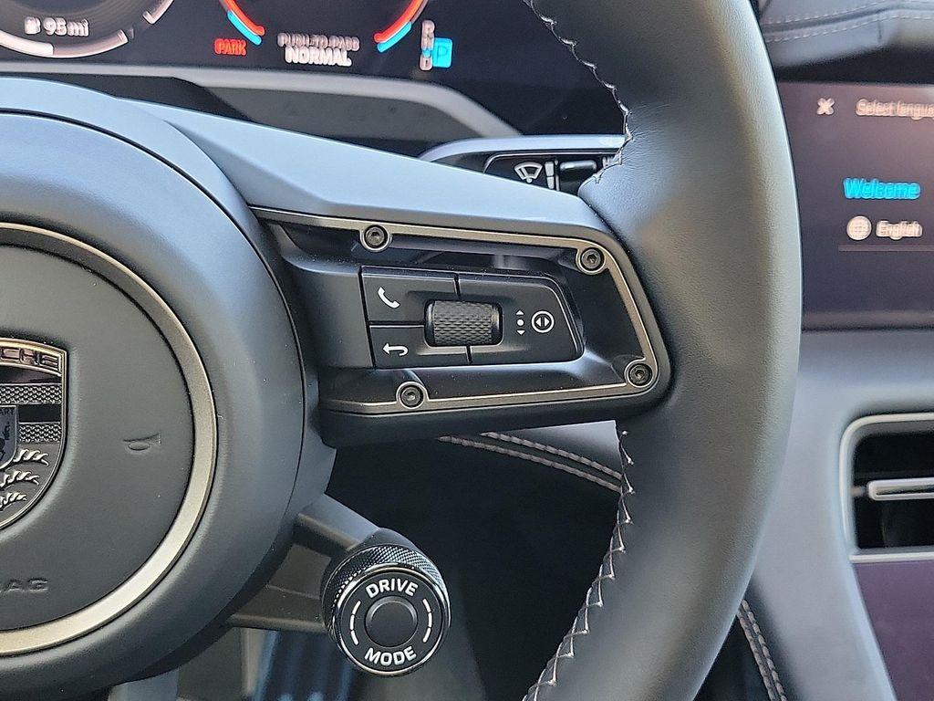 new 2025 Porsche Taycan car