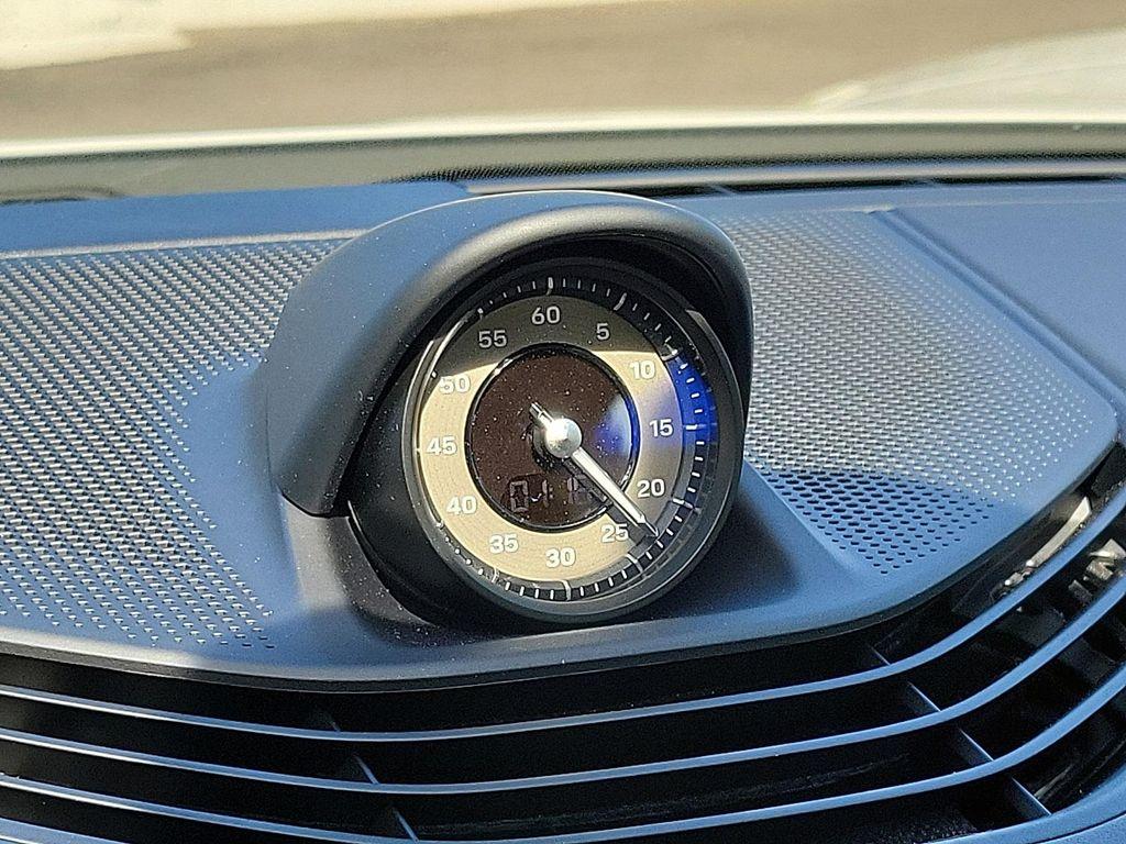 new 2025 Porsche Taycan car