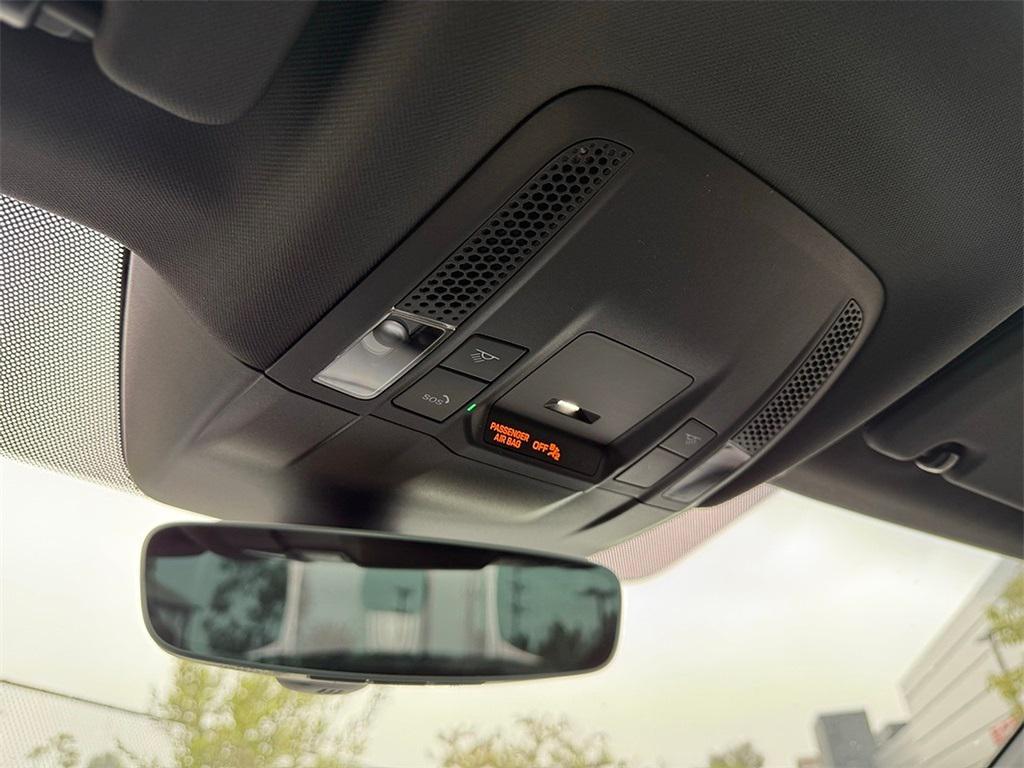 new 2025 Porsche Taycan car