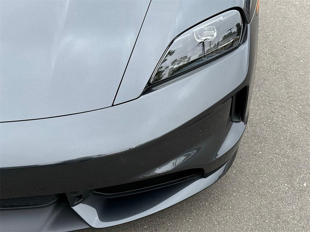 new 2025 Porsche Taycan car