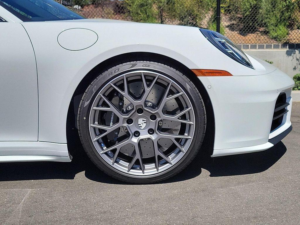 new 2025 Porsche 911 car