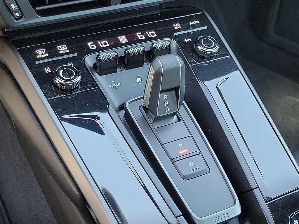 new 2025 Porsche 911 car