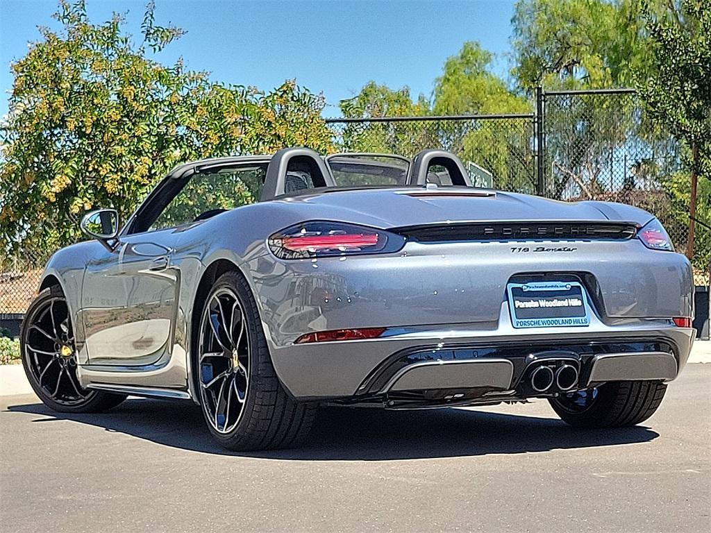 new 2025 Porsche 718 Boxster car