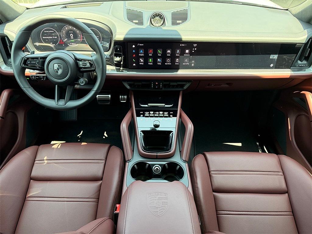 new 2025 Porsche Cayenne car