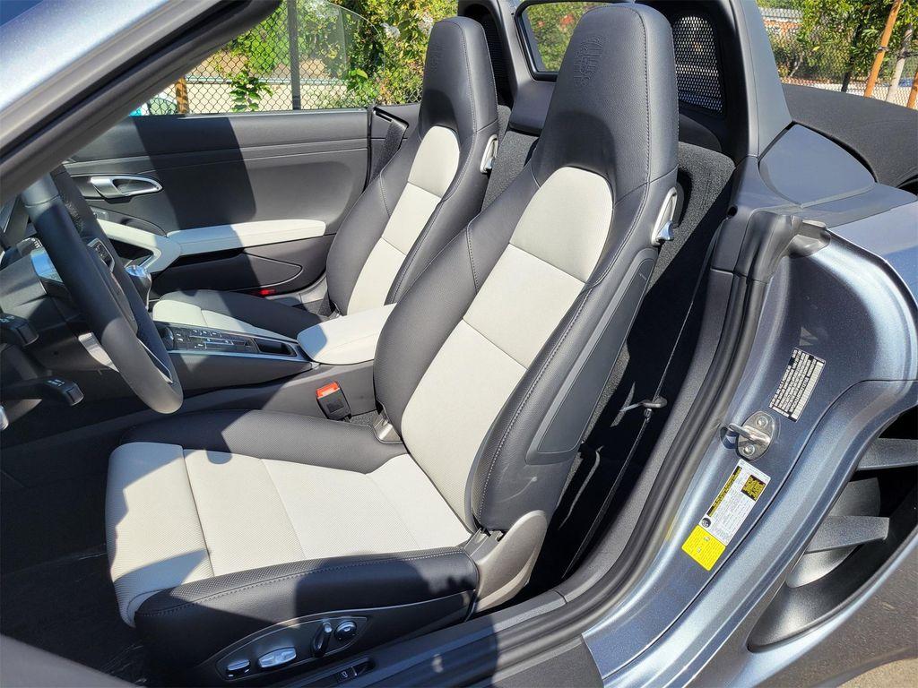 new 2025 Porsche 718 Boxster car