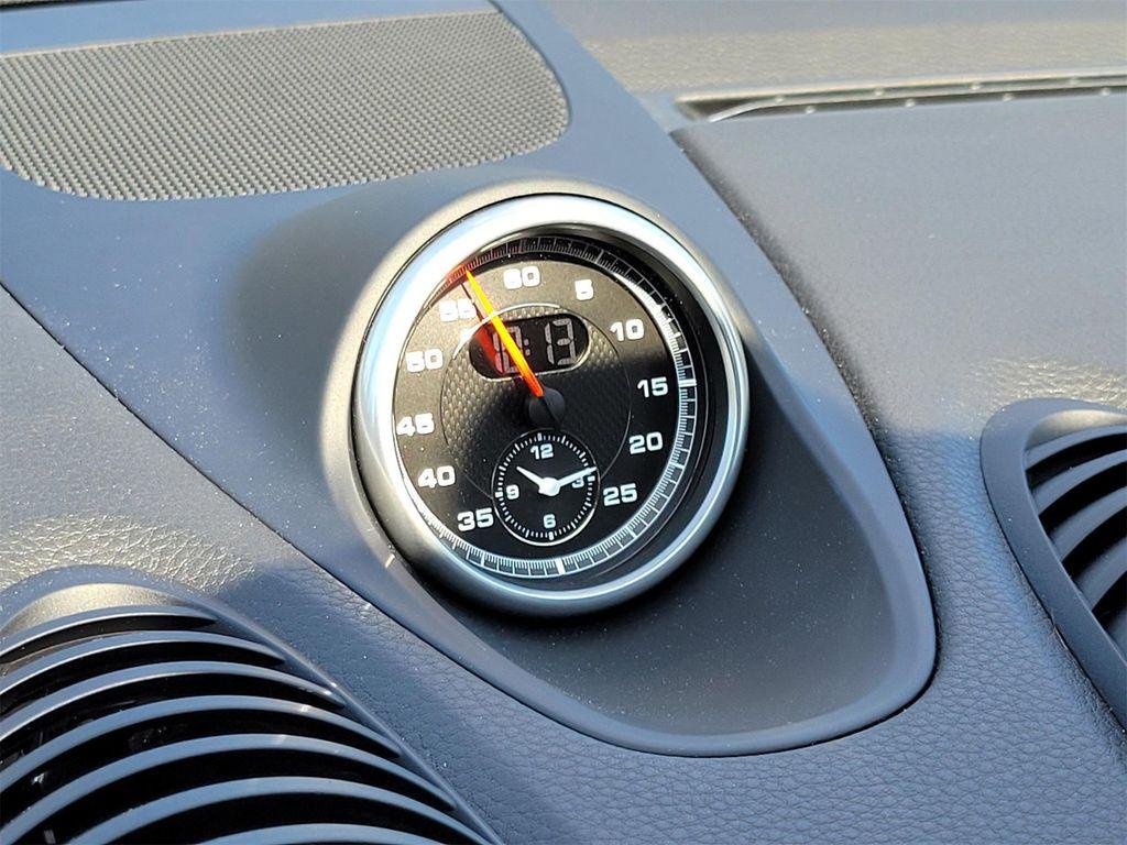 new 2025 Porsche 718 Boxster car