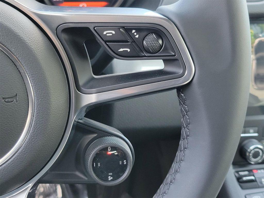 new 2025 Porsche 718 Boxster car