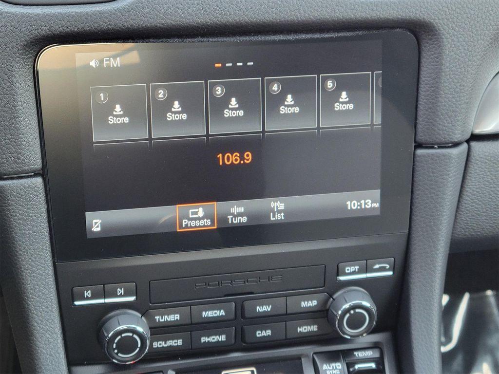 new 2025 Porsche 718 Boxster car