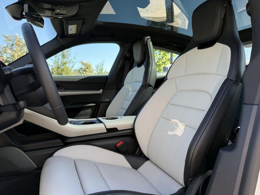 new 2025 Porsche Taycan car