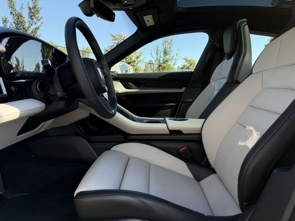 new 2025 Porsche Taycan car