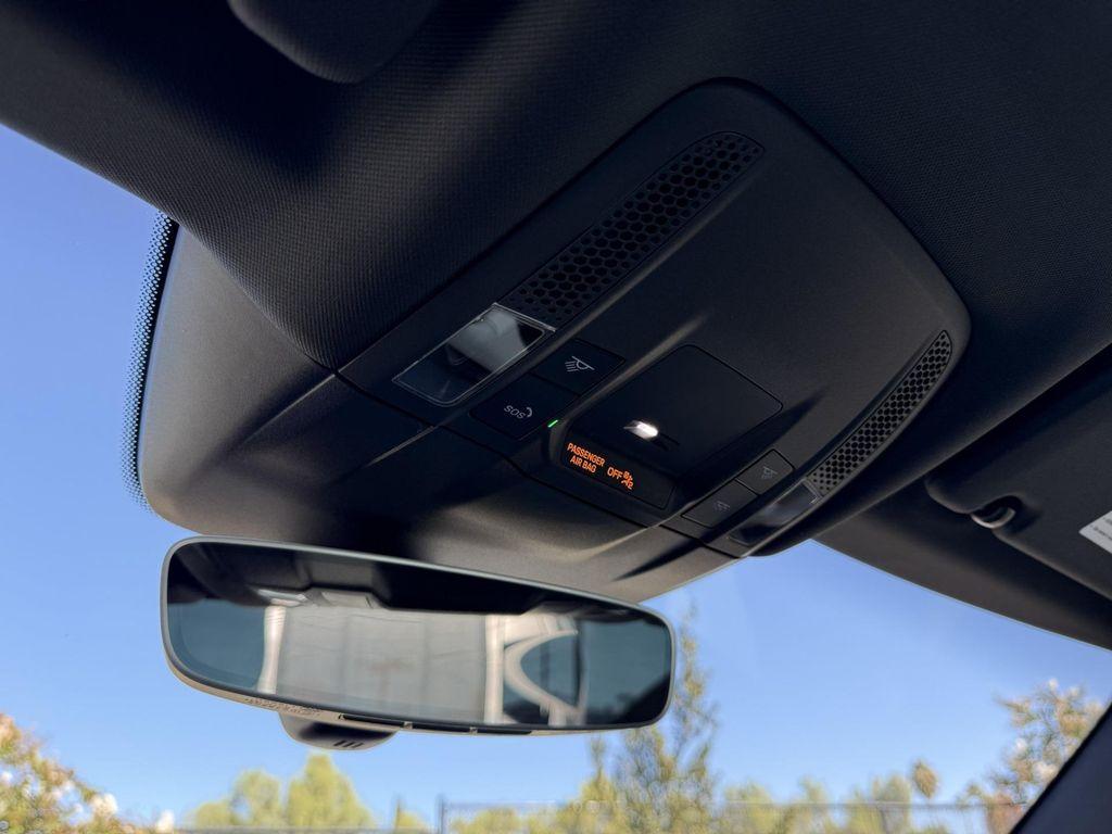 new 2025 Porsche Taycan car