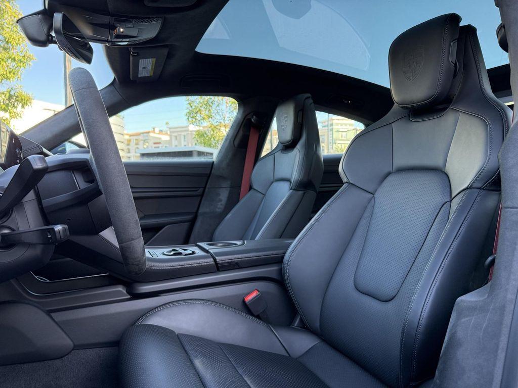 new 2025 Porsche Taycan car