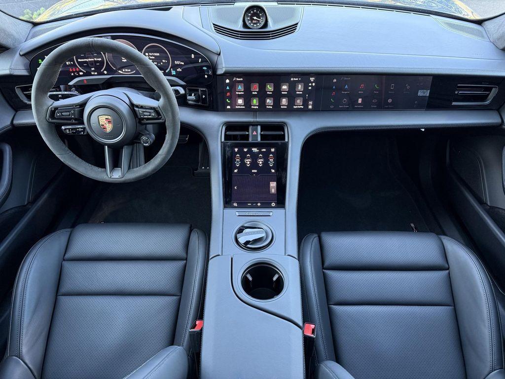new 2025 Porsche Taycan car