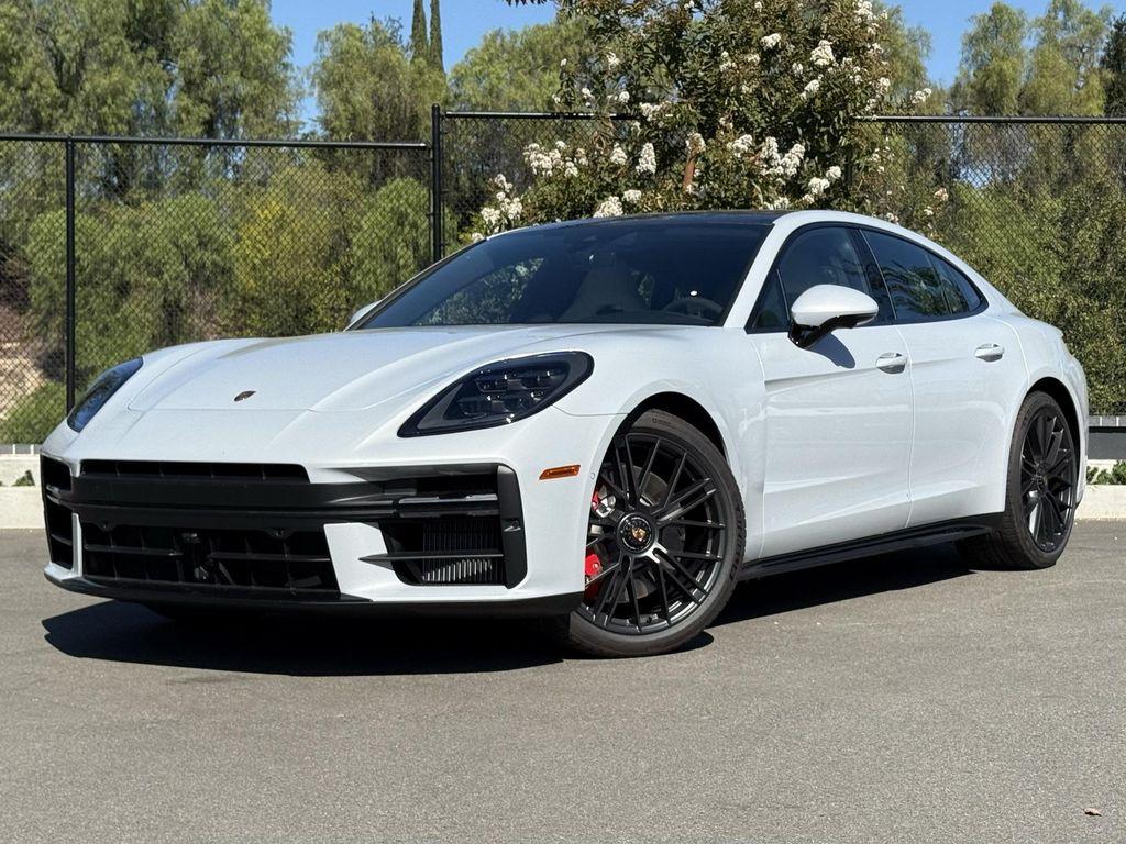 new 2026 Porsche Panamera car