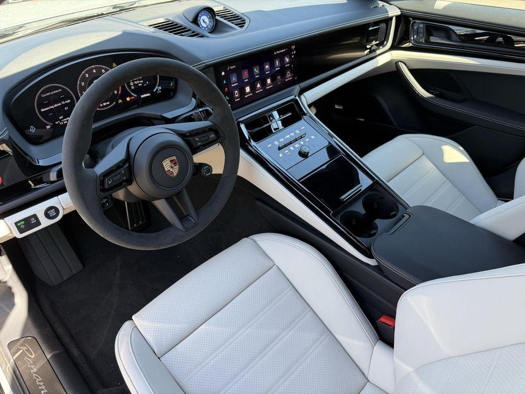 new 2026 Porsche Panamera car