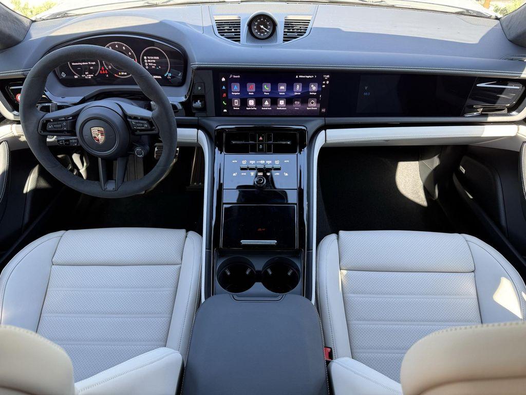 new 2026 Porsche Panamera car