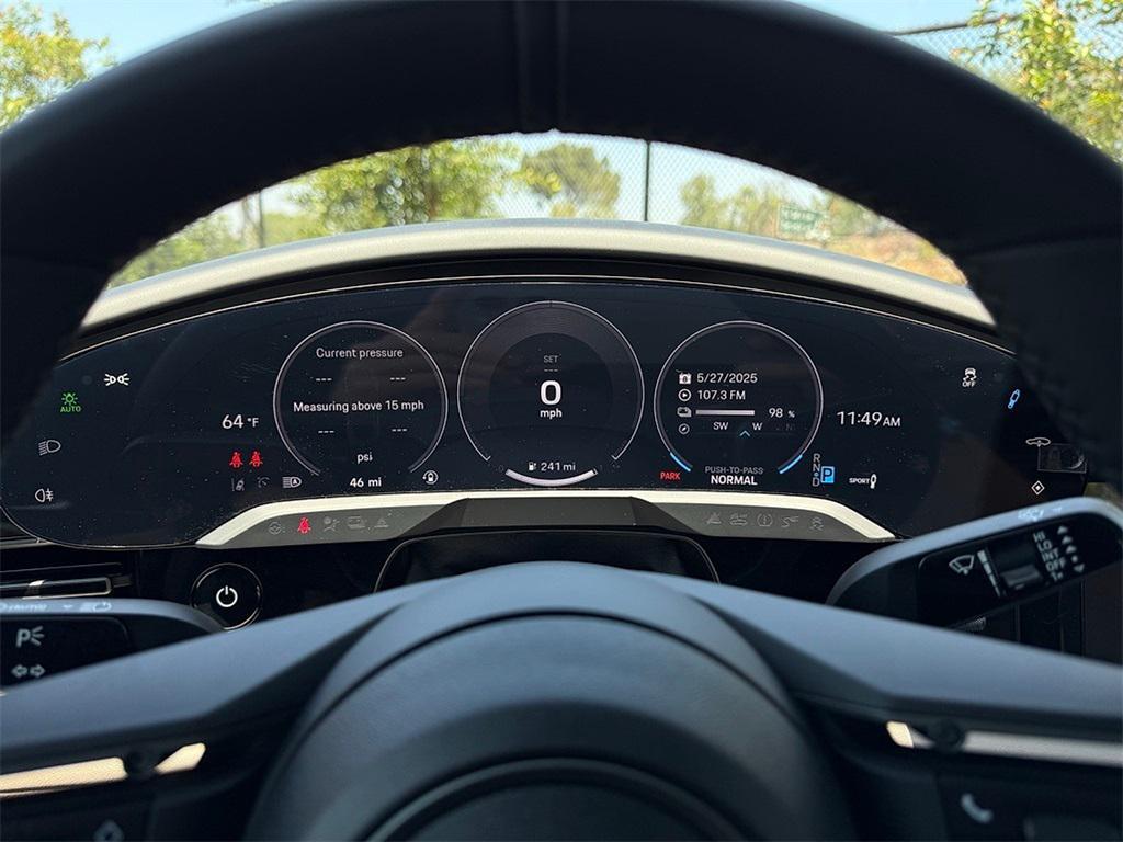 new 2025 Porsche Taycan car