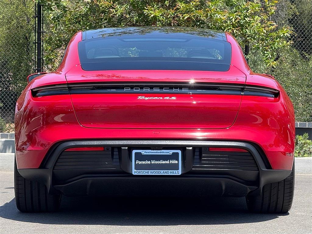 new 2025 Porsche Taycan car