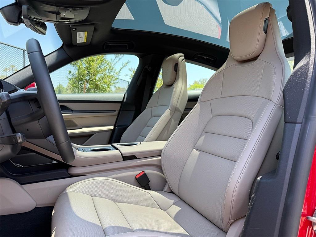 new 2025 Porsche Taycan car