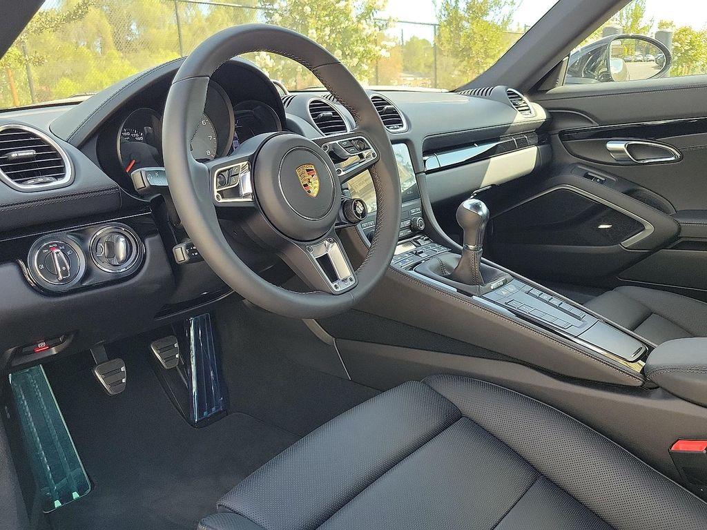new 2025 Porsche 718 Cayman car