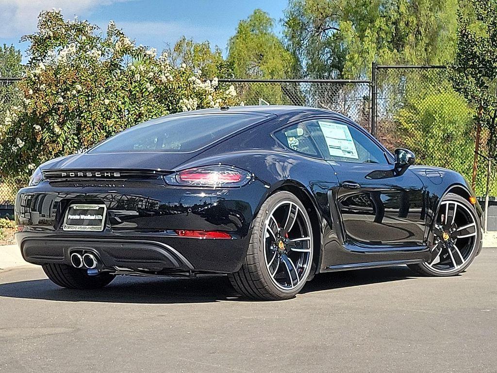 new 2025 Porsche 718 Cayman car