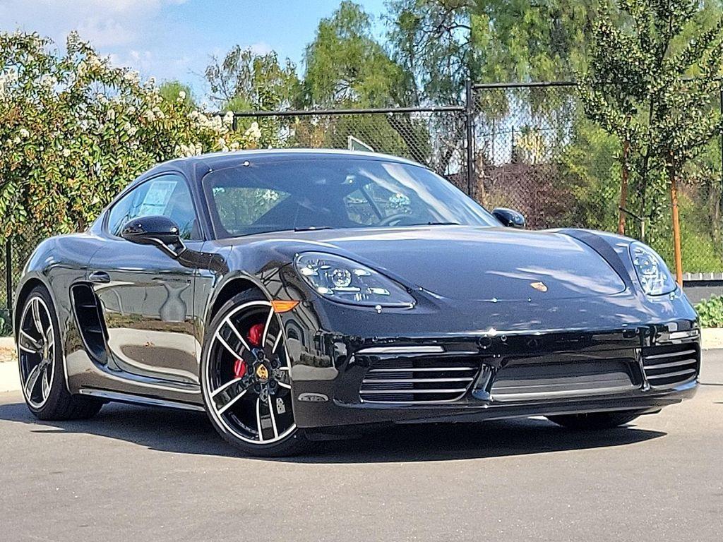 new 2025 Porsche 718 Cayman car