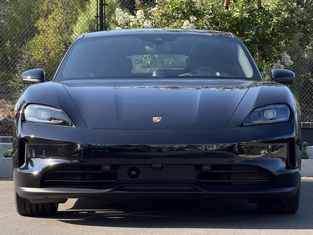 new 2025 Porsche Taycan car