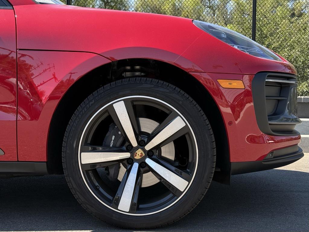 new 2025 Porsche Macan car