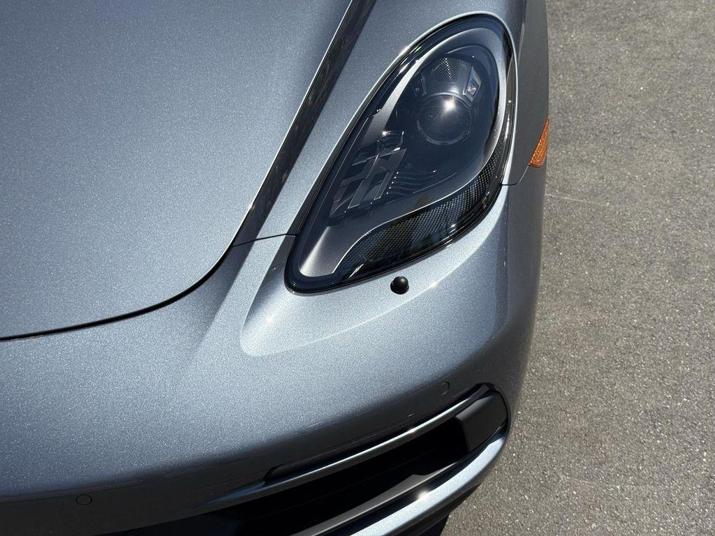new 2025 Porsche 718 Cayman car