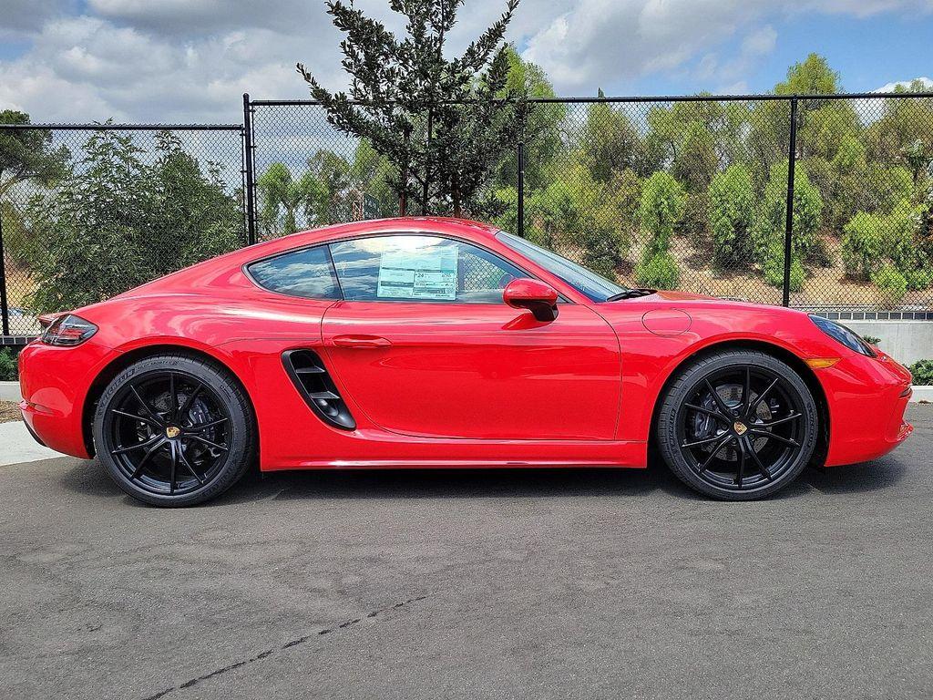 new 2025 Porsche 718 Cayman car