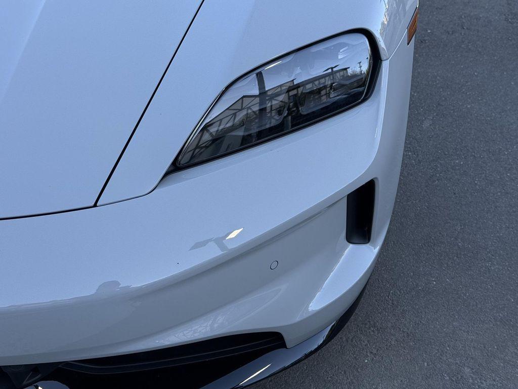 new 2026 Porsche Taycan car