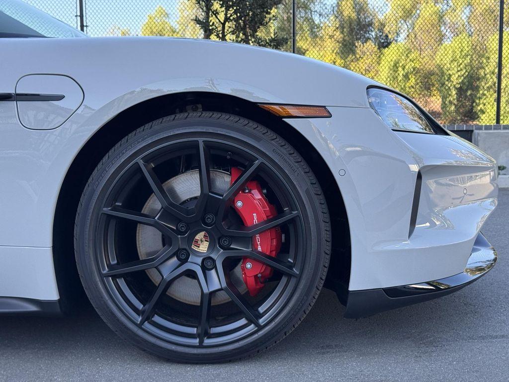 new 2026 Porsche Taycan car