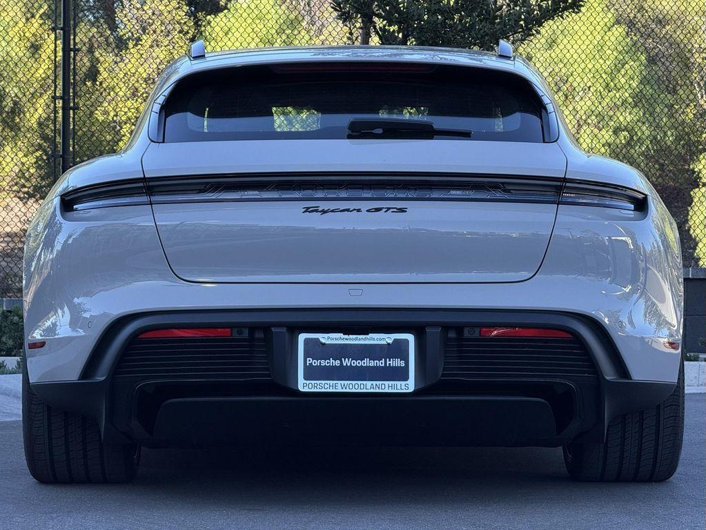 new 2026 Porsche Taycan car