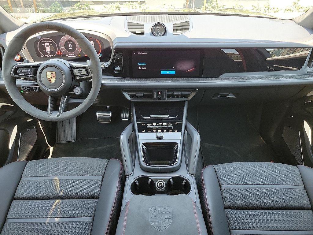 new 2025 Porsche Cayenne car