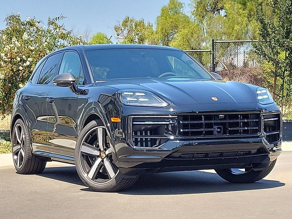 new 2025 Porsche Cayenne car