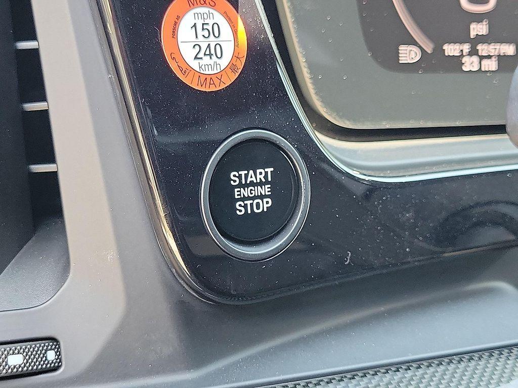 new 2025 Porsche Cayenne car