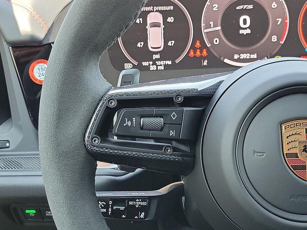 new 2025 Porsche Cayenne car